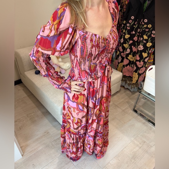 Farm Rio: WILD HORSES ROSE SMOCKED
SLEEVE MAXI DRESS - Picture 2 of 12